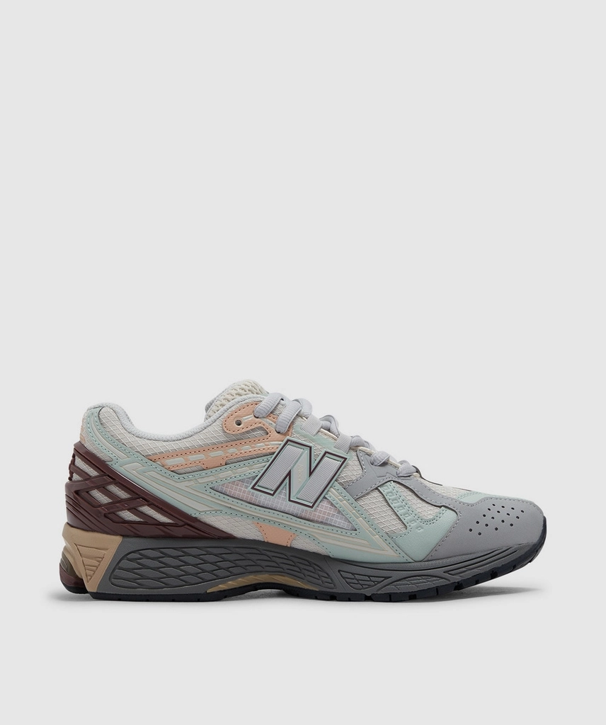 New Balance 1906 sneaker